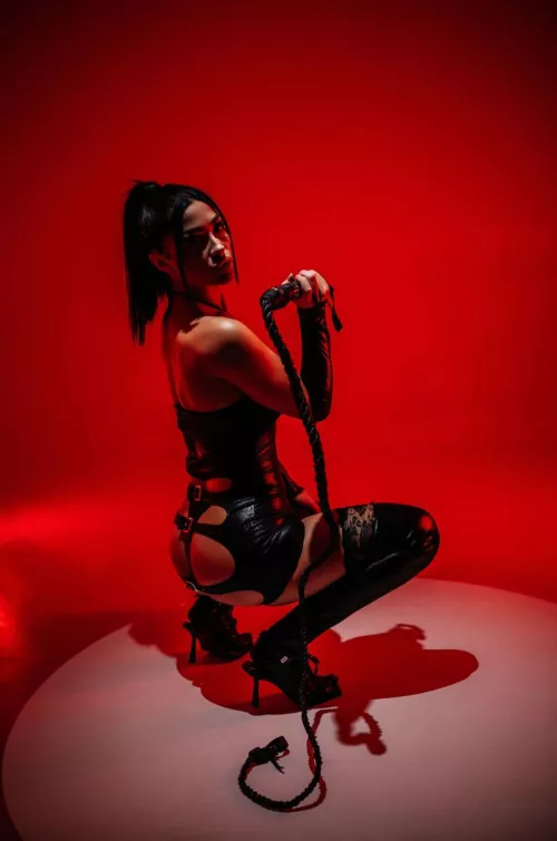 Bow down, for I am the queen of your desires.