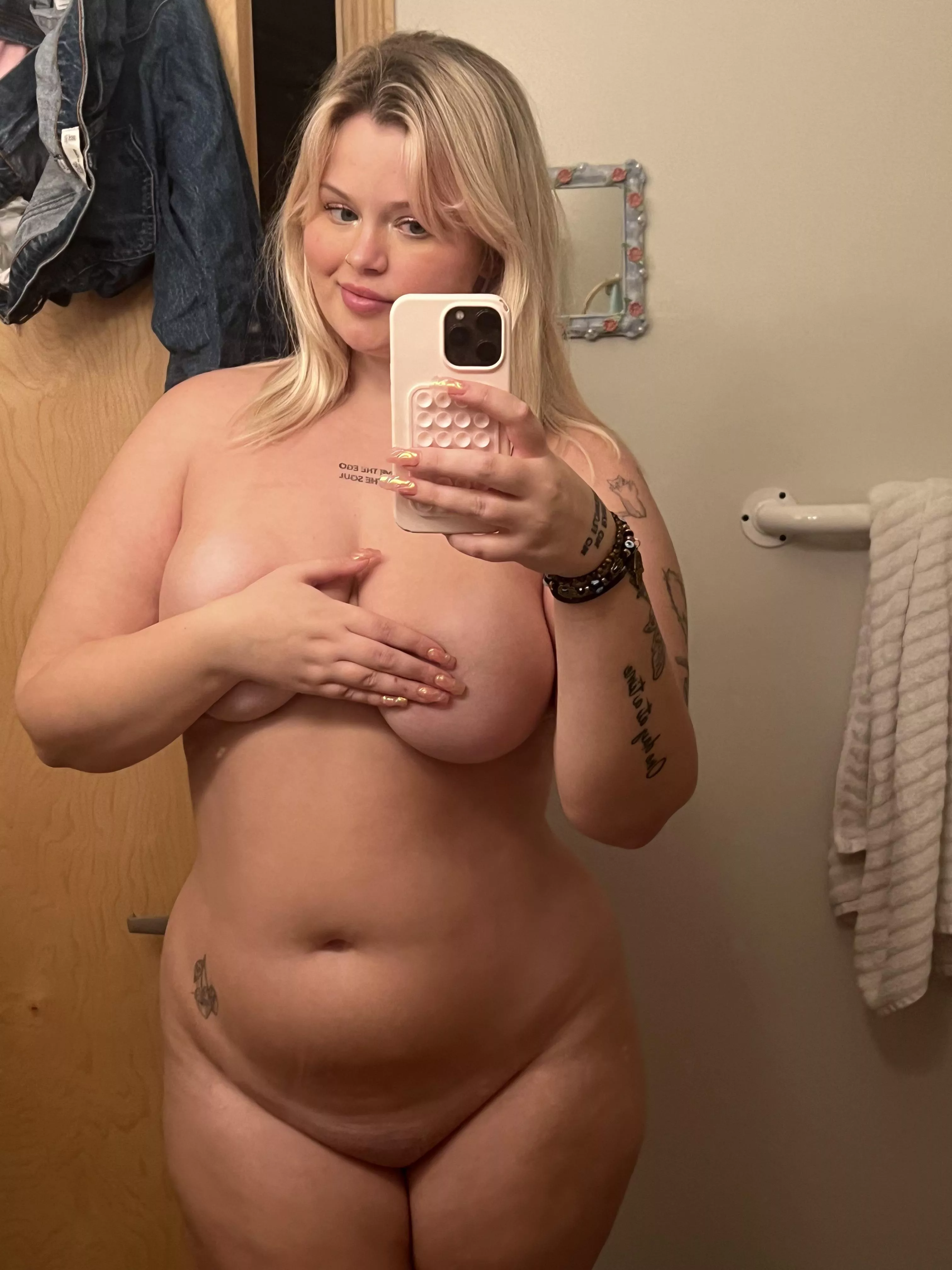 Can I be your tall chubby gf? 