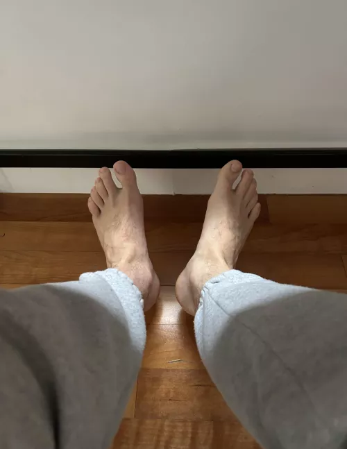 Come under my desk 😈