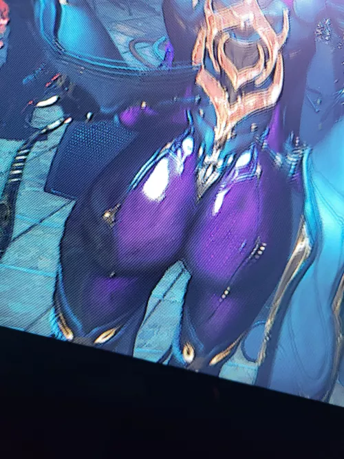 CUM and get it boys... 