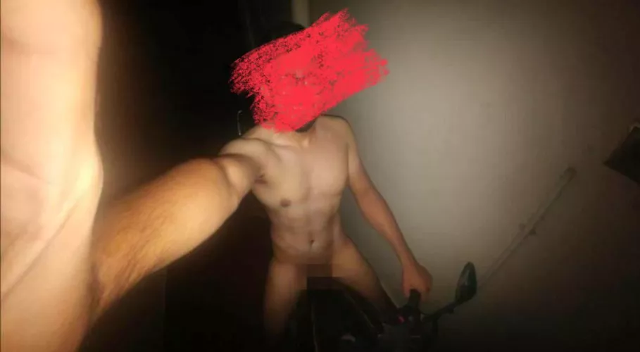 Decided to take a ride in the middle of the night 🥵