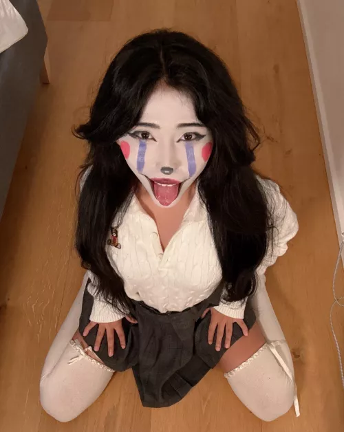 do you think the makeup looks cute?