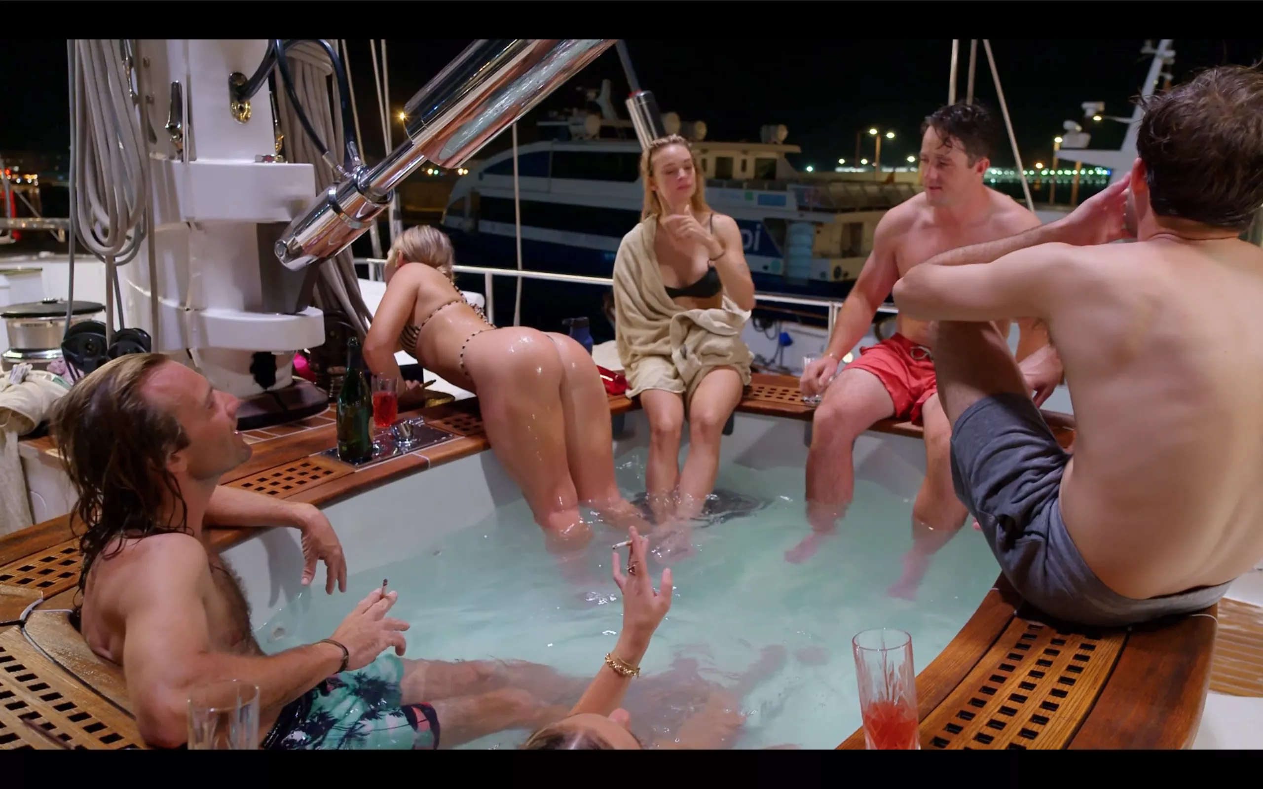 DW - Bent over Hot Tub S5:E9