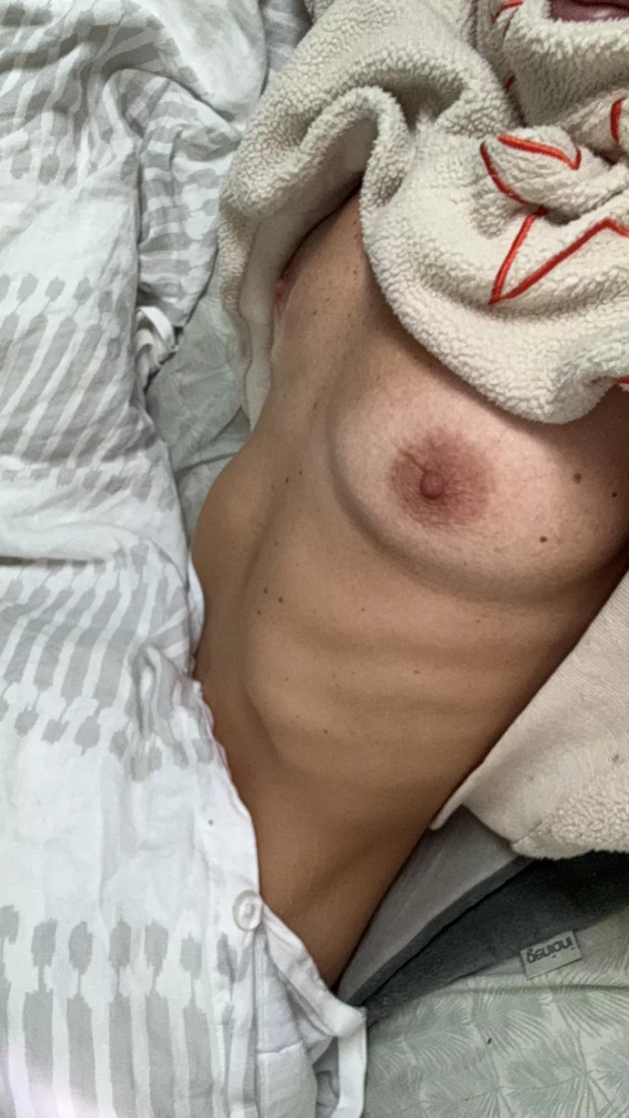 Each rib needs kisses 