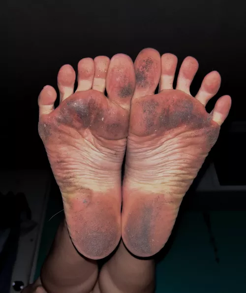 Get into position foot cleaner!