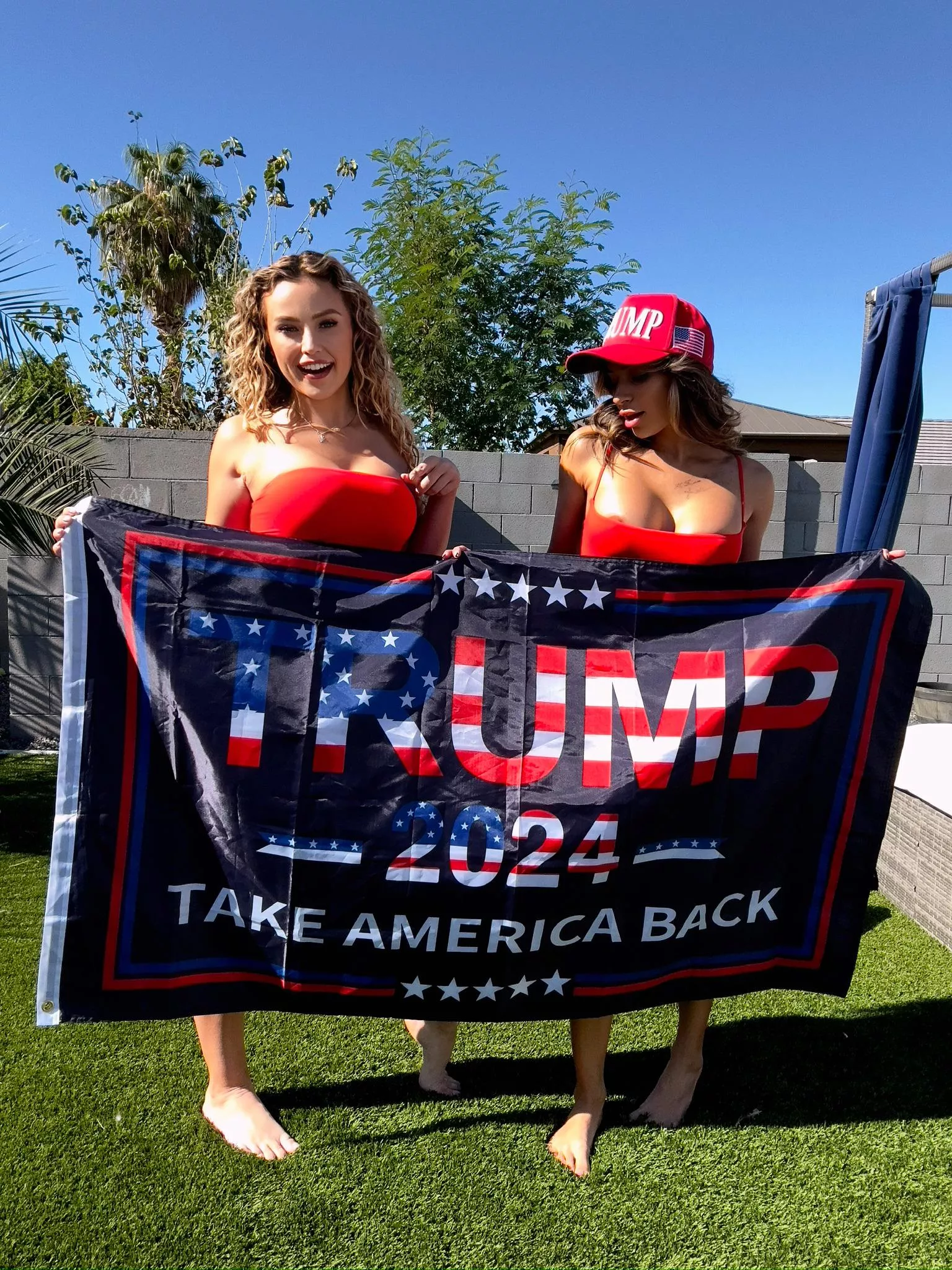 Hotties for Trump!!