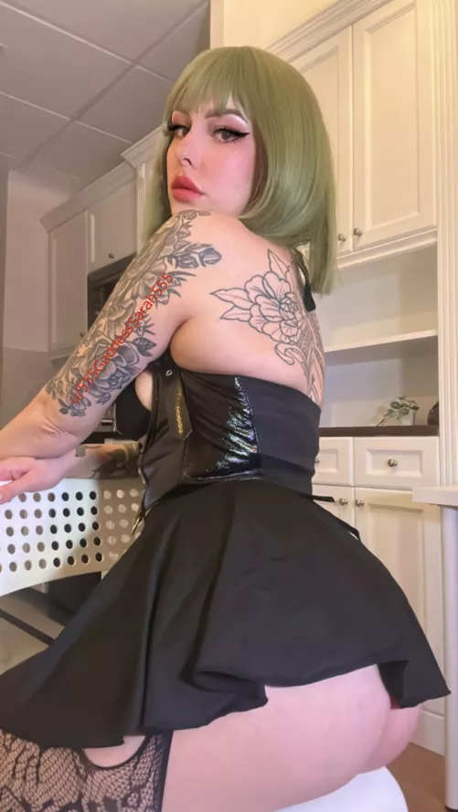 I bet you wanna be my loser 