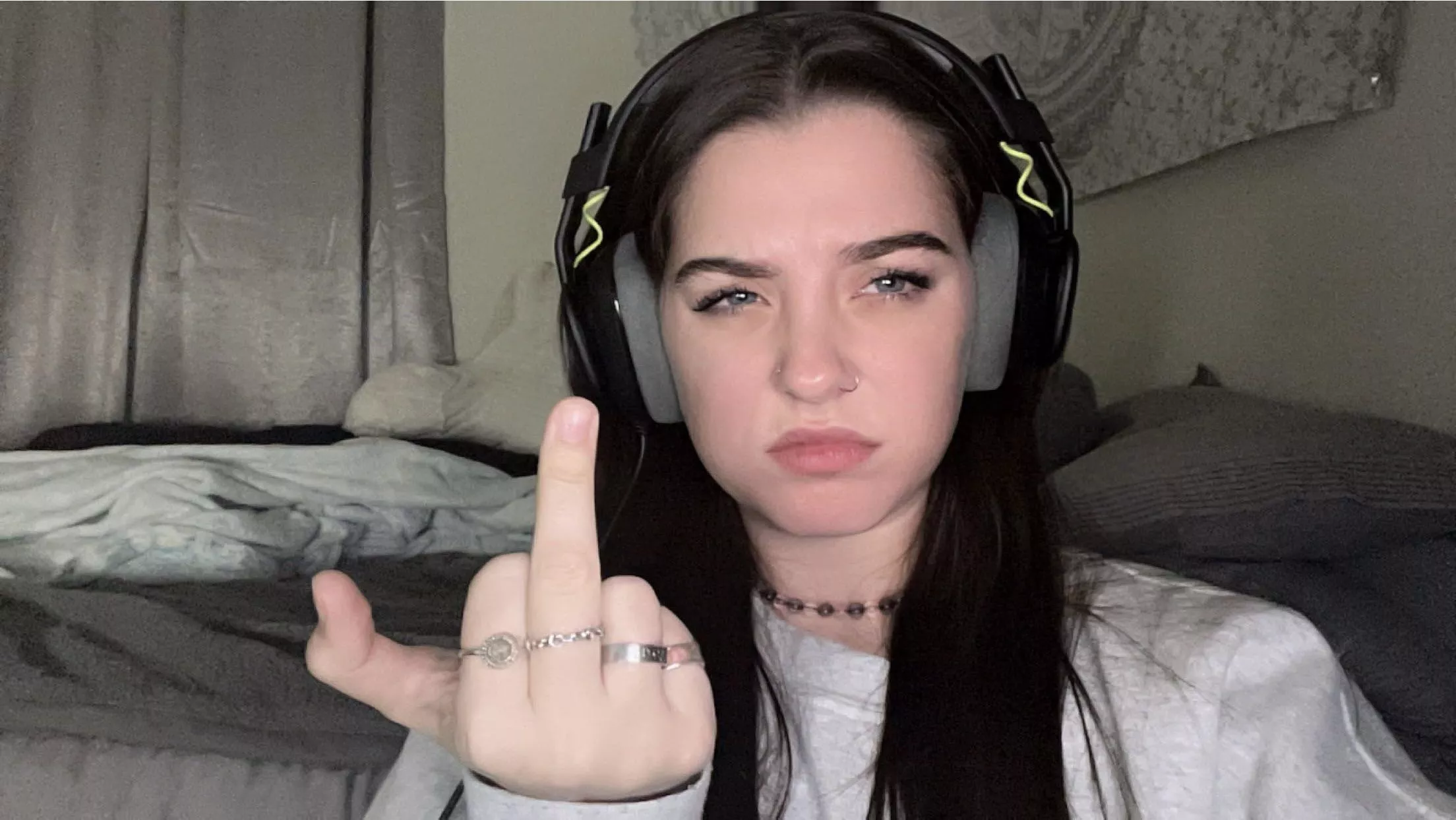 i could call you every name in the book and you’d still thank me for it wouldn’t you 💋