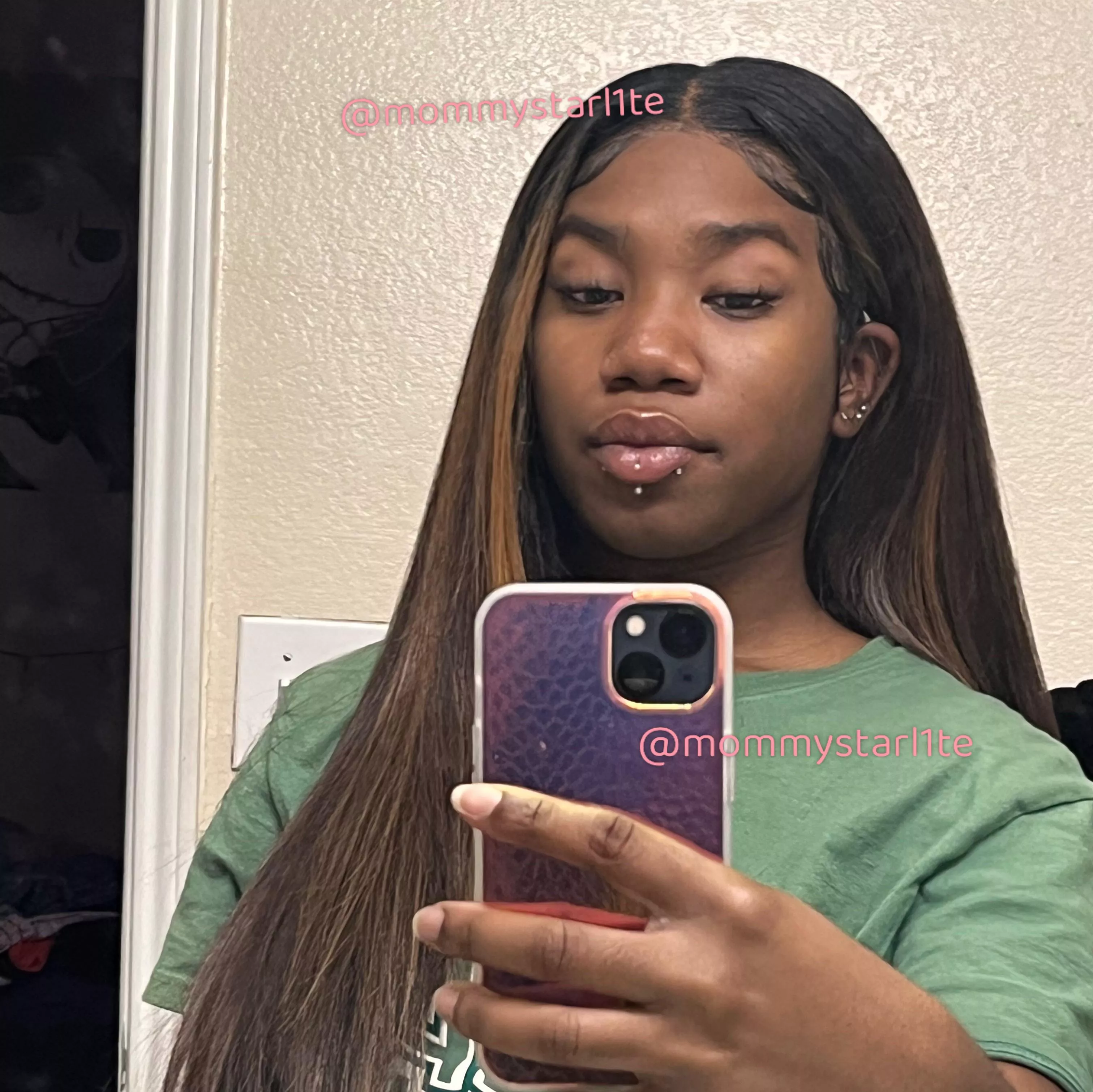 I wanna play a spin the wheel drain gain with a little sissy sub. 😇 I wanna play a spin the wheel drain gain with a little sissy sub. 😇