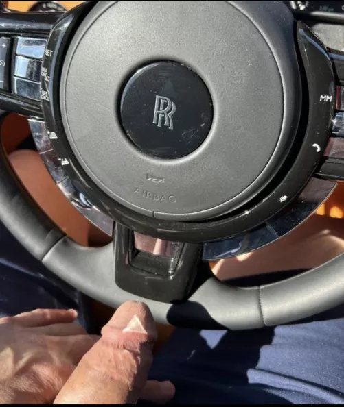 I’m a real sugar daddy looking for a hot guy