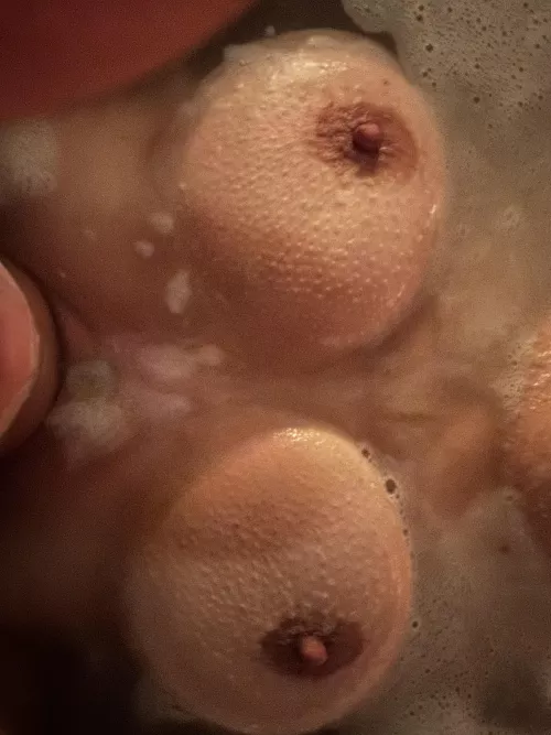 It’s cold outside of the bath!!