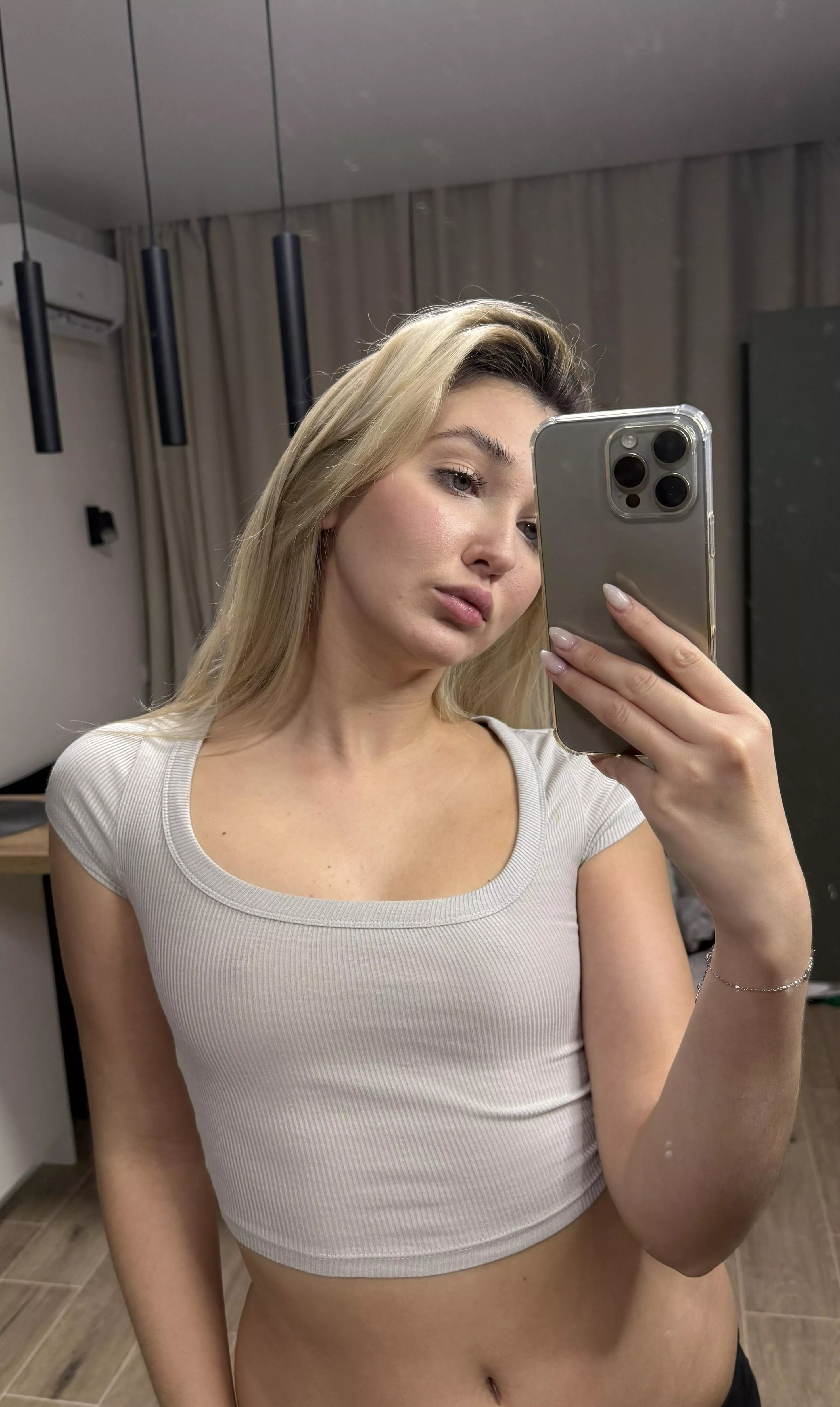 Lonely selfies hoping you'd notice me