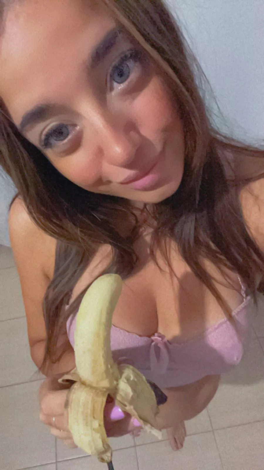 Looking to talk to some guys here