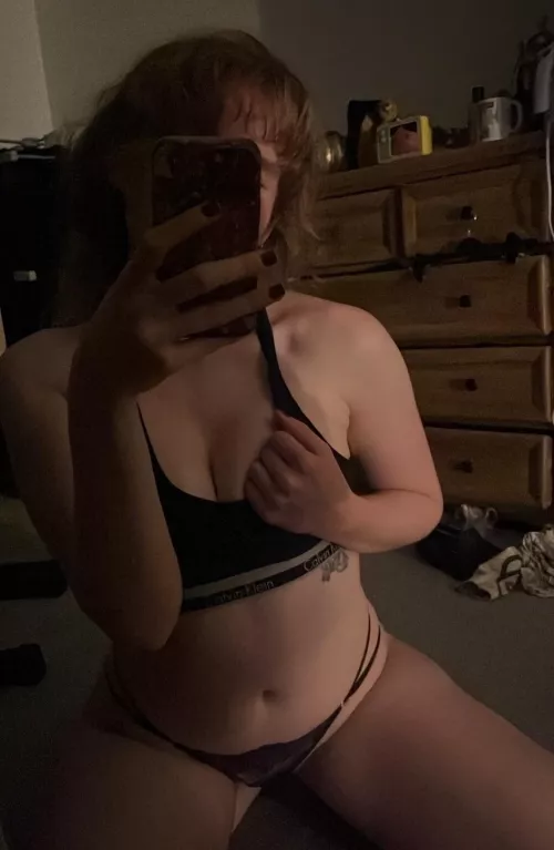 M29F24 Couple looking for F/MF tonight in Manchester 