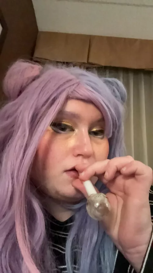 Need fingered while bein ate out n spun out 😵‍💫🥲 anyone wanna cam sesh? 