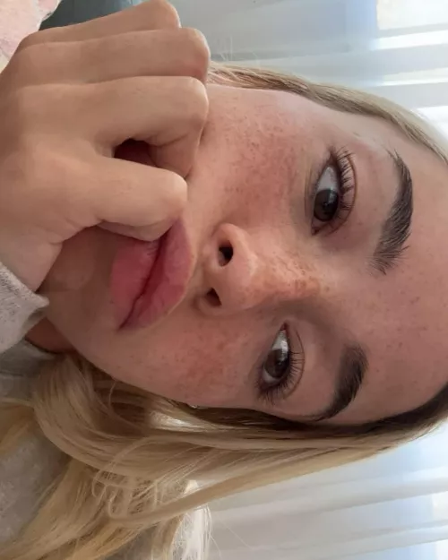 Olivia IG selfie | Dec, ‘24