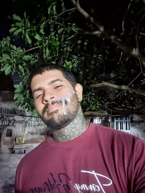 Party night and milk on the face🥴