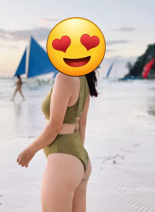 PH couple travelling to SG by January looking for couple or bull