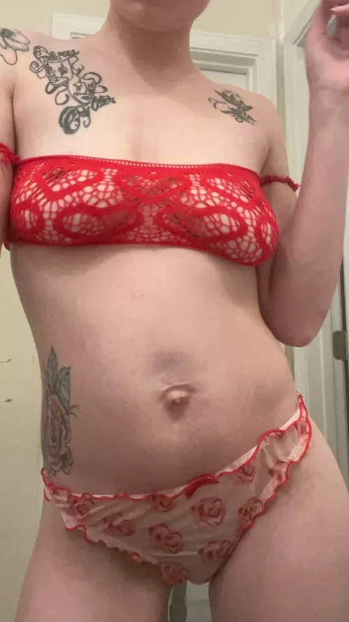 Ready to play w me love? ;)