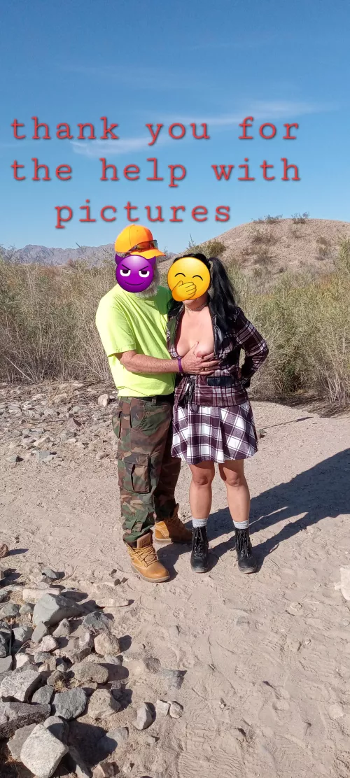 Reddit member stopped by to help with pictures at the lake 