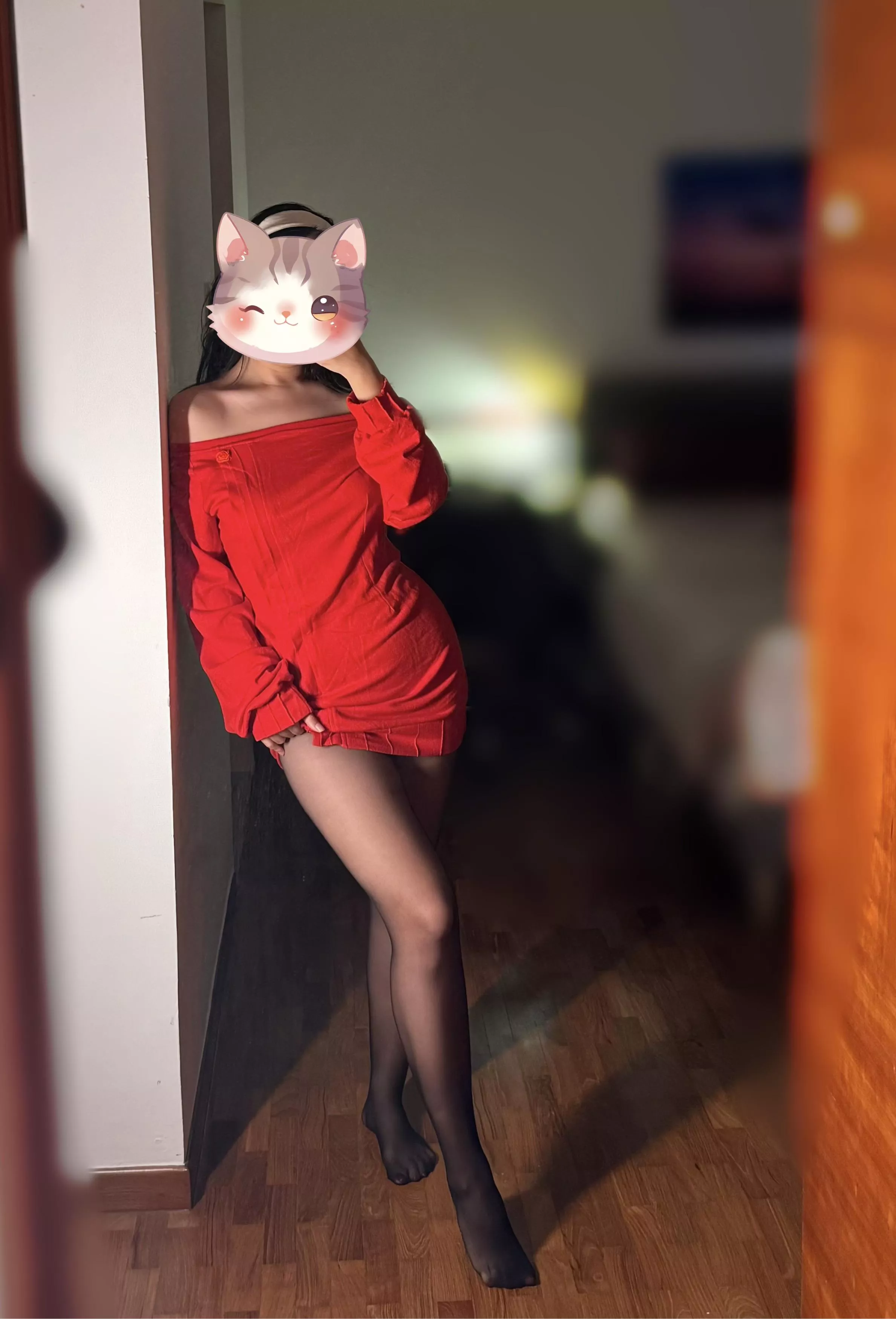 Rip these tights off or keep them on?