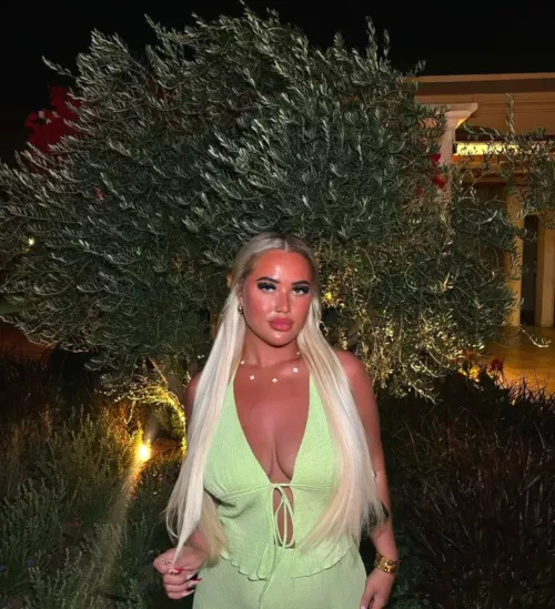 Simple fit, big mood