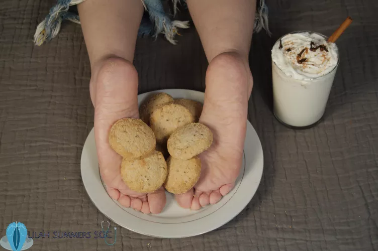Some holiday spirit soles ^-^