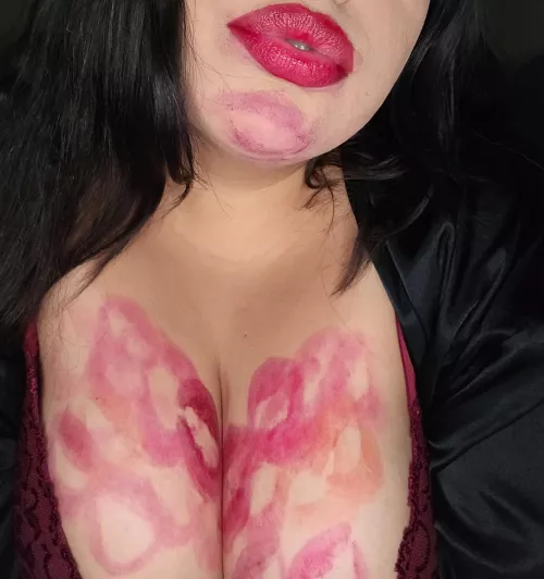 The after math of marking myself with various reds 💋
