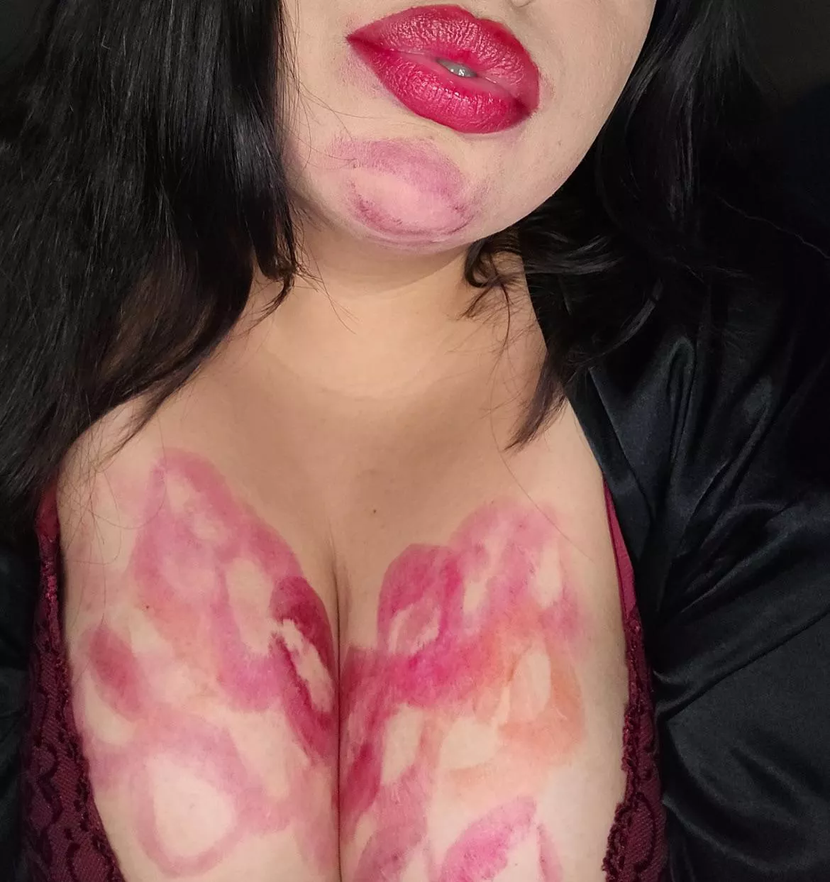 The after math of marking myself with various reds 💋