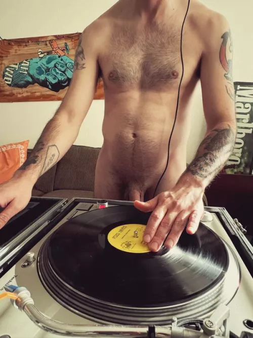 This DJ takes requests