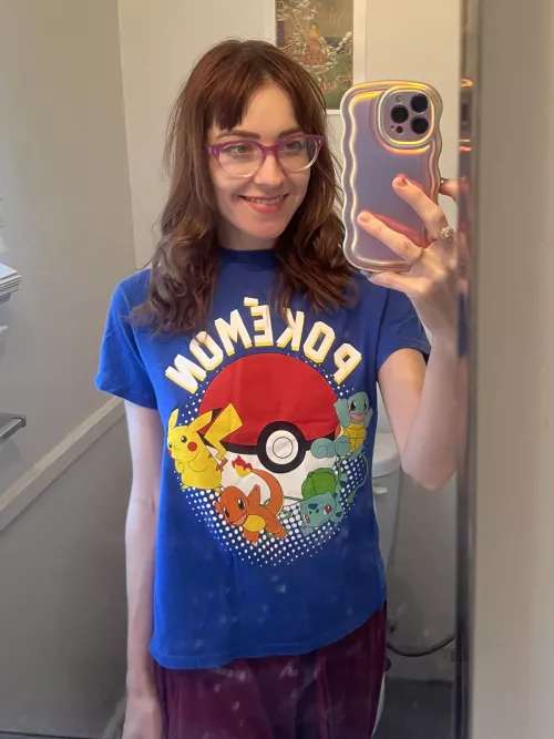 Trying to lure you to my gamer girl lair with promises of pokemon battles and deep throating 