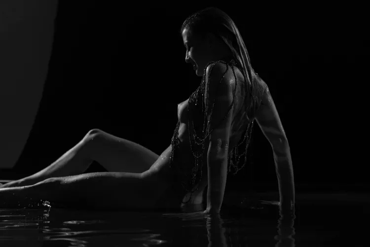 Watershooting with Dani Sun