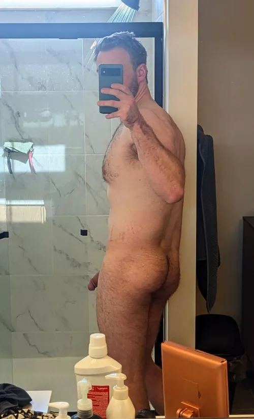 When you take a behind pic but your big dick photo bombs 