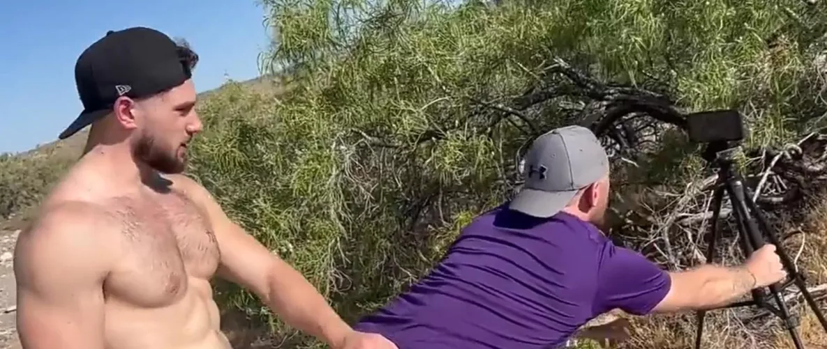 Why doesn't the tripod stay still?