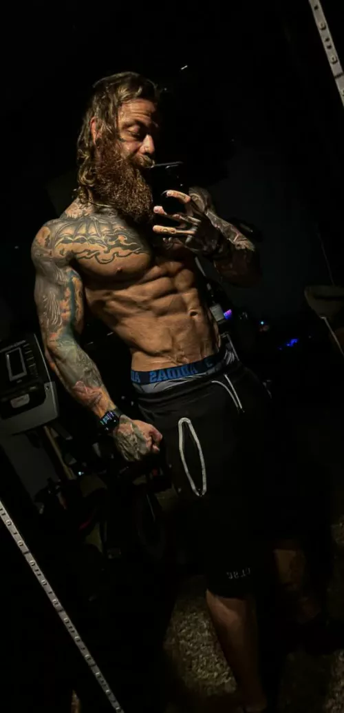 Worship your master 💪