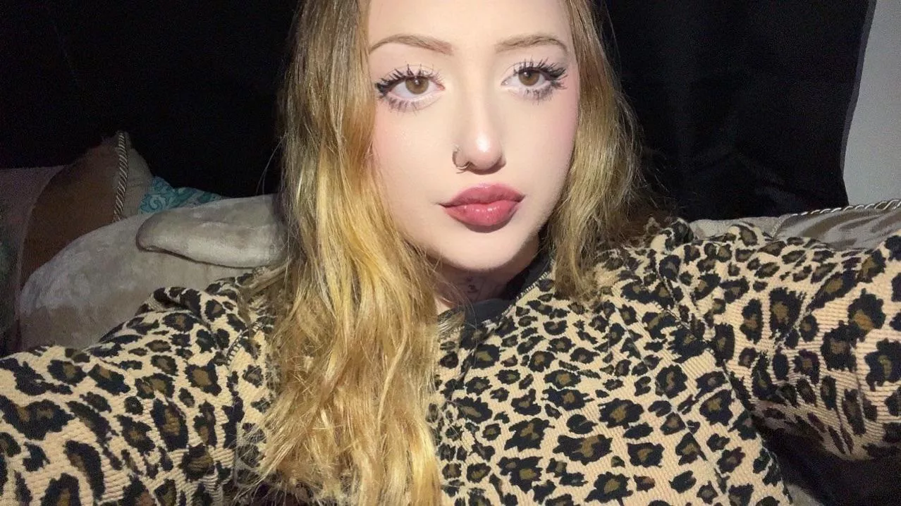 Would you let a redhead ruin you?