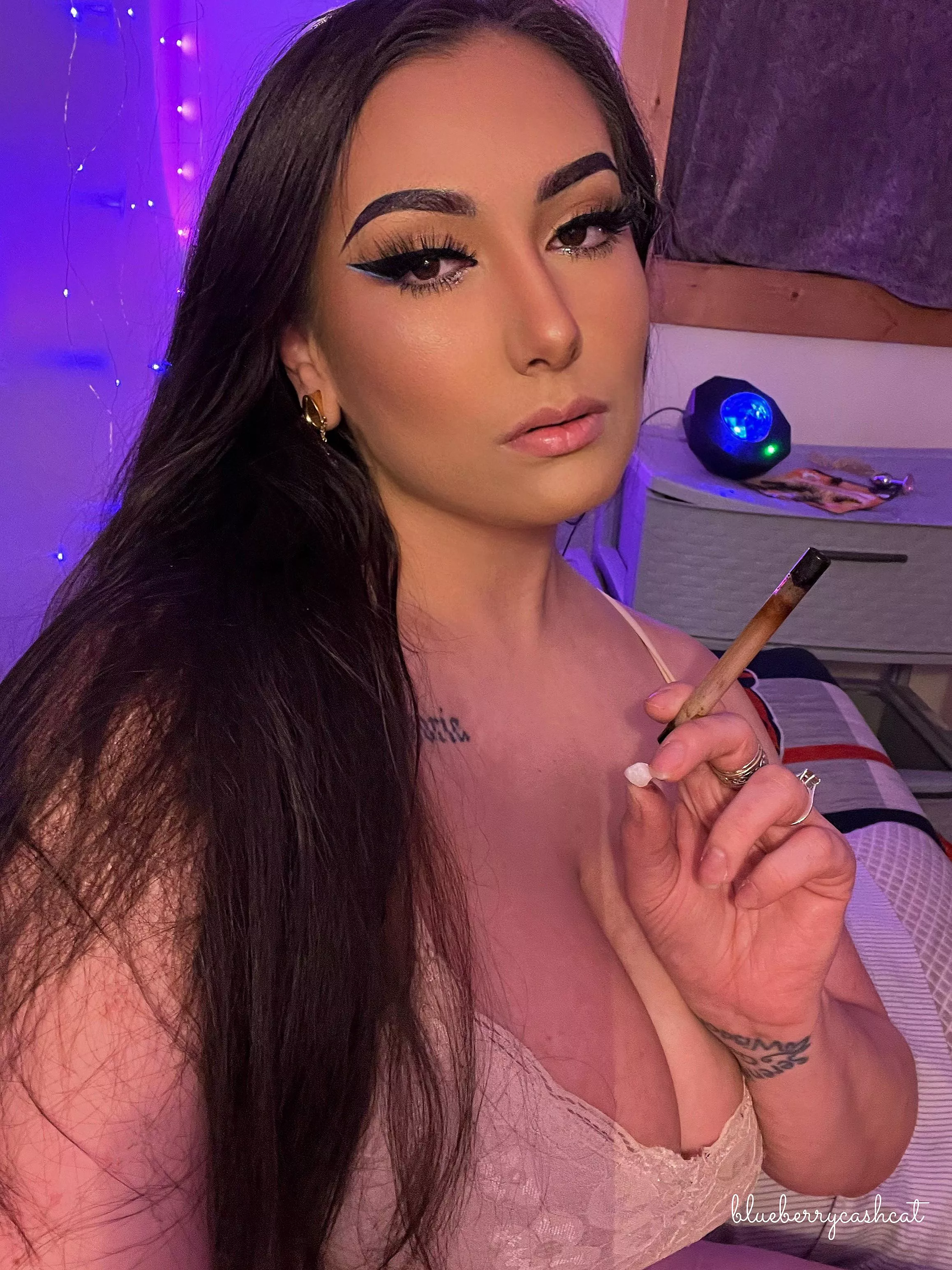 would you smoke with me ? 😉😈