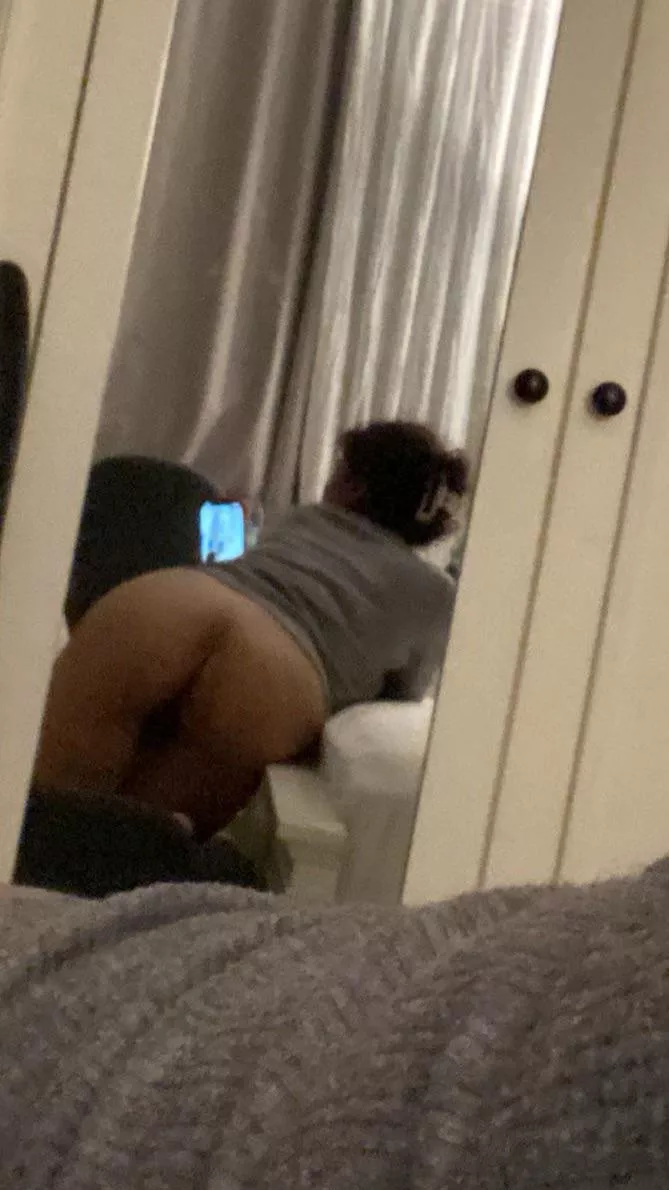 (21f) need some spankings :b