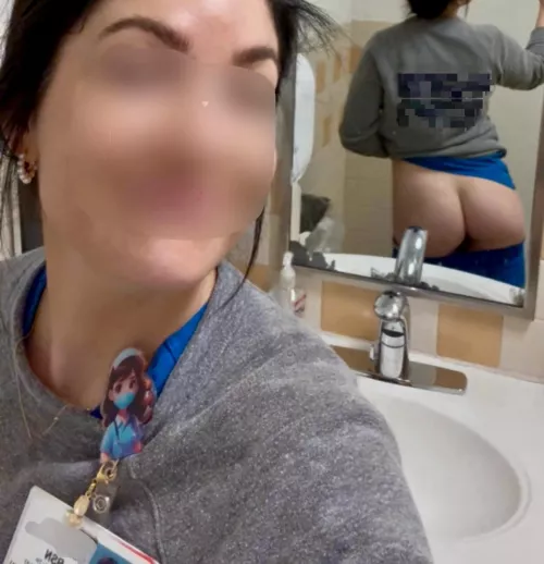Bathroom Break Booty