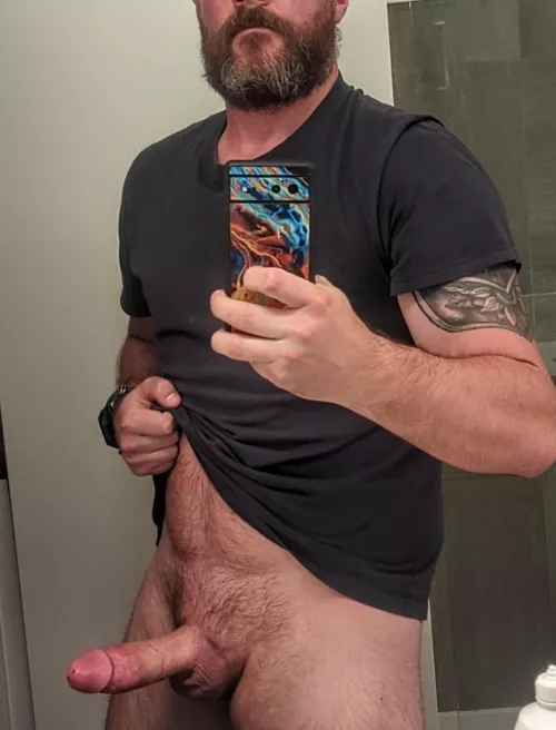 Can't seem to find my pants [40]
