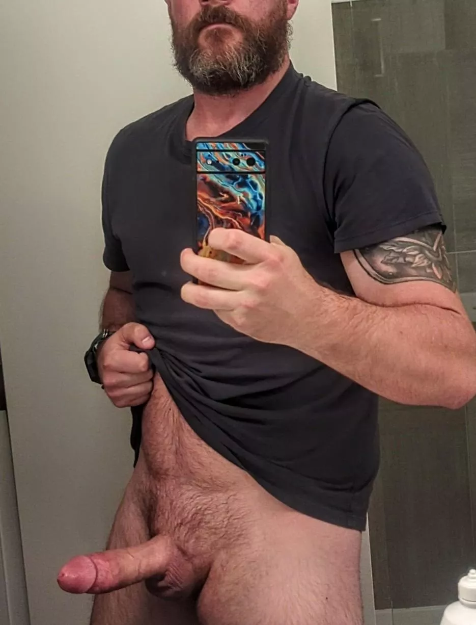 Can't seem to find my pants [40]