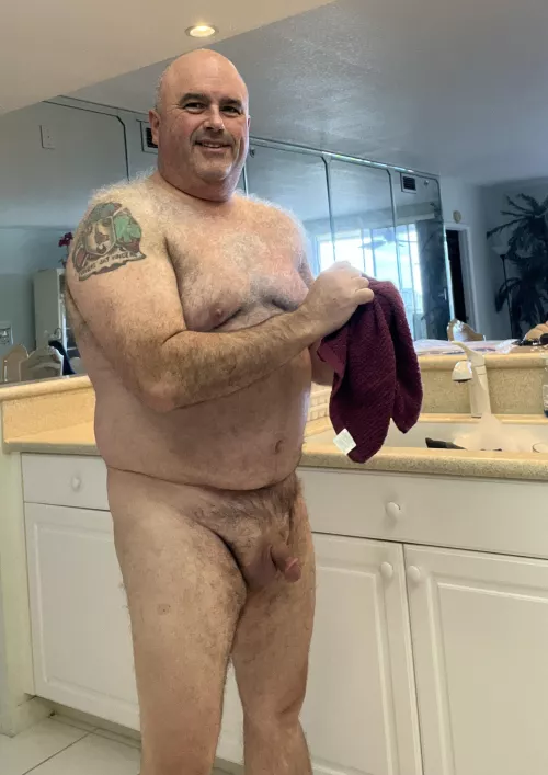 Dishes still have to get done 😋