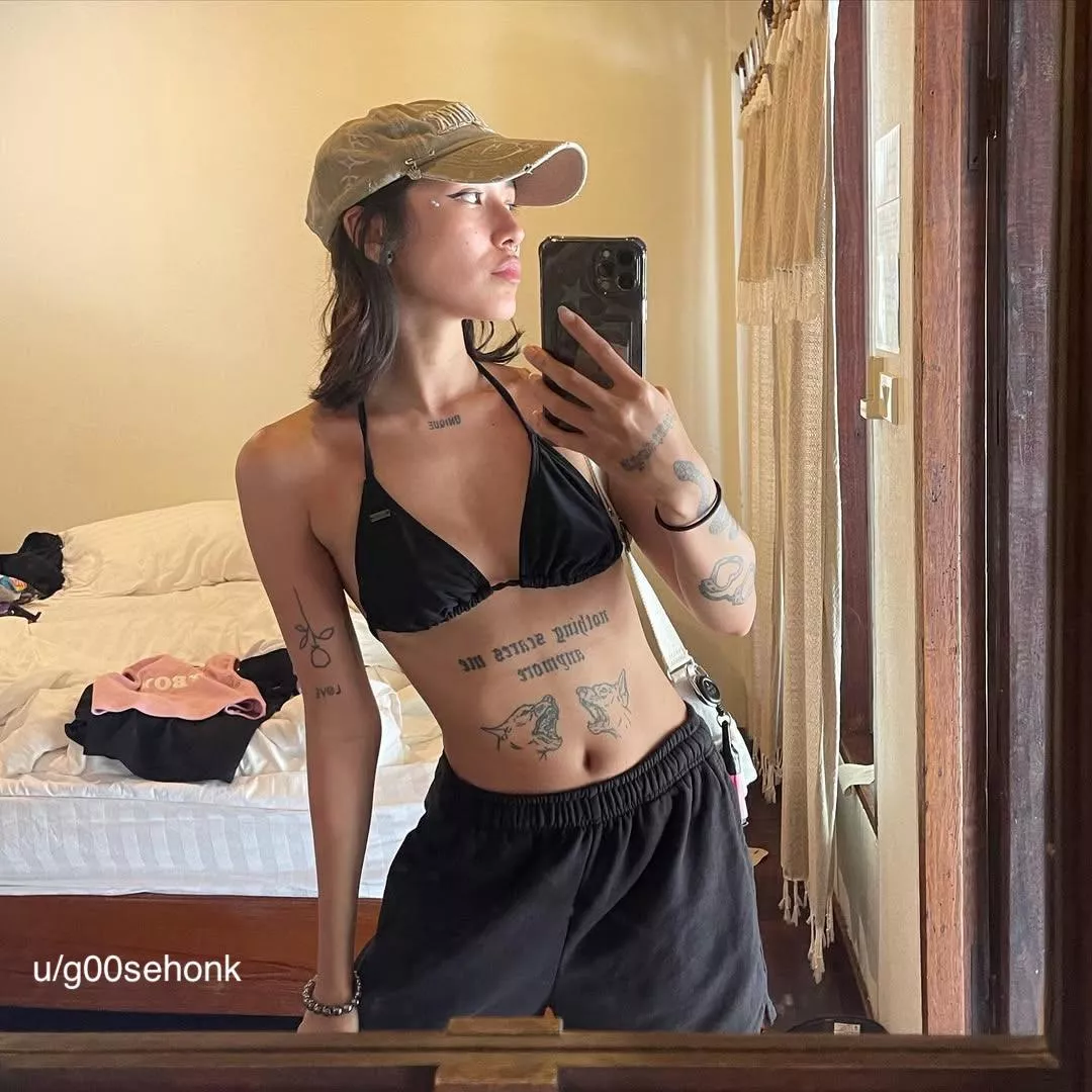 do we like bikini pics?