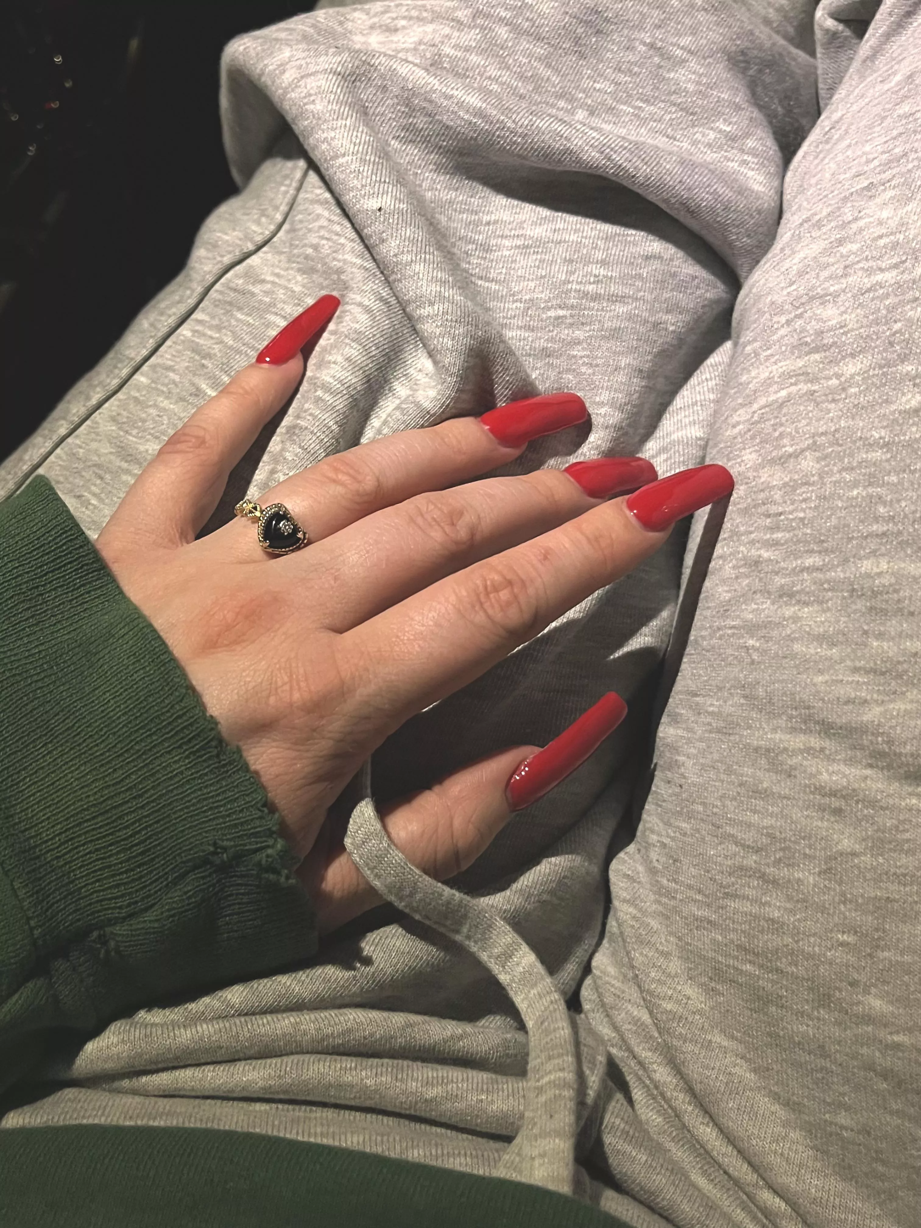 even longer nails, always happy gal⭐️