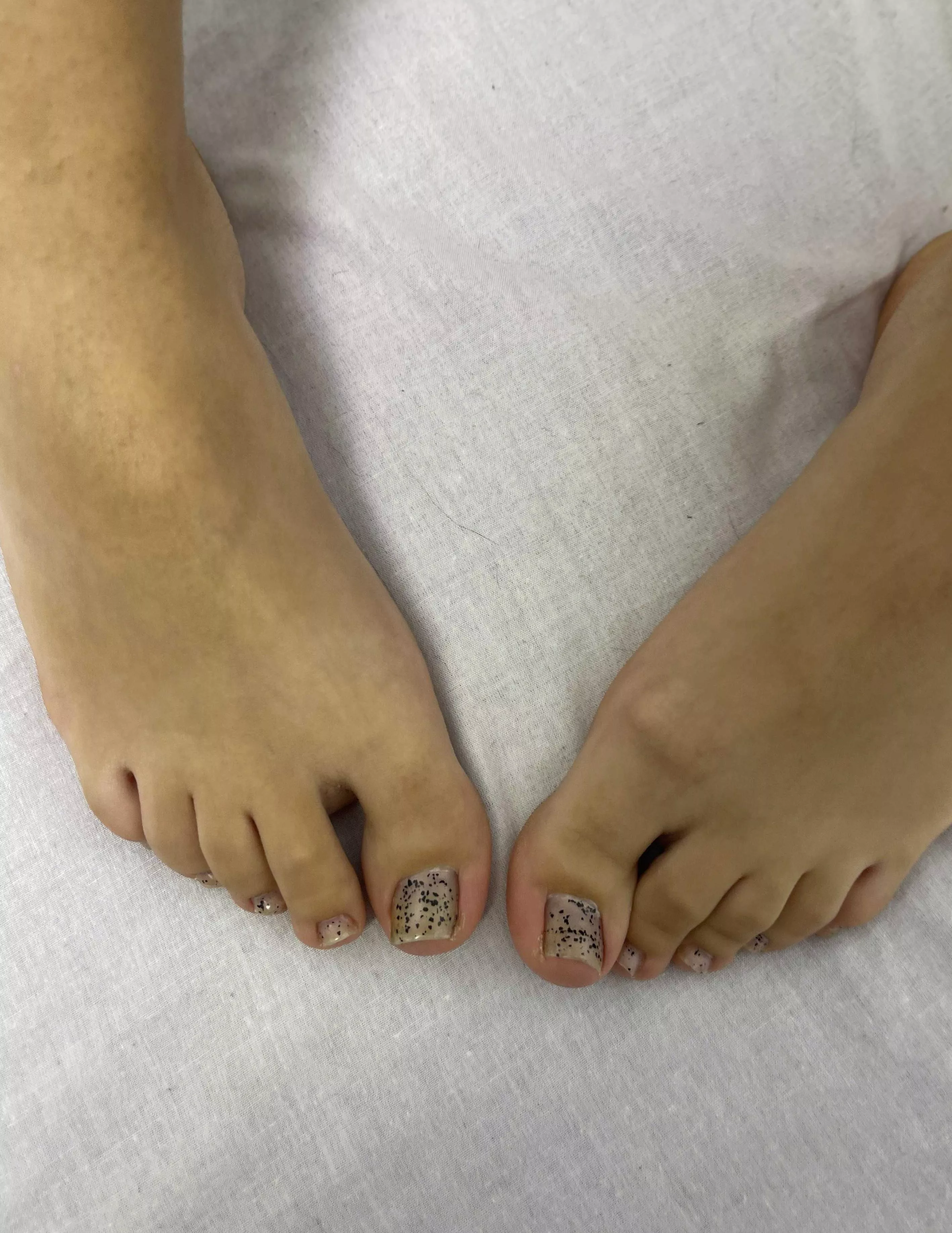 feet Do you find my feet very attractive when they're not wearing socks