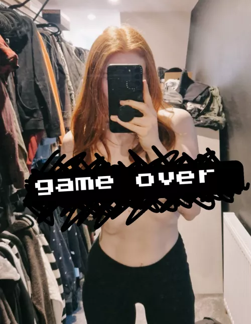 Getting ready for work. Will post on OF soon 🤓