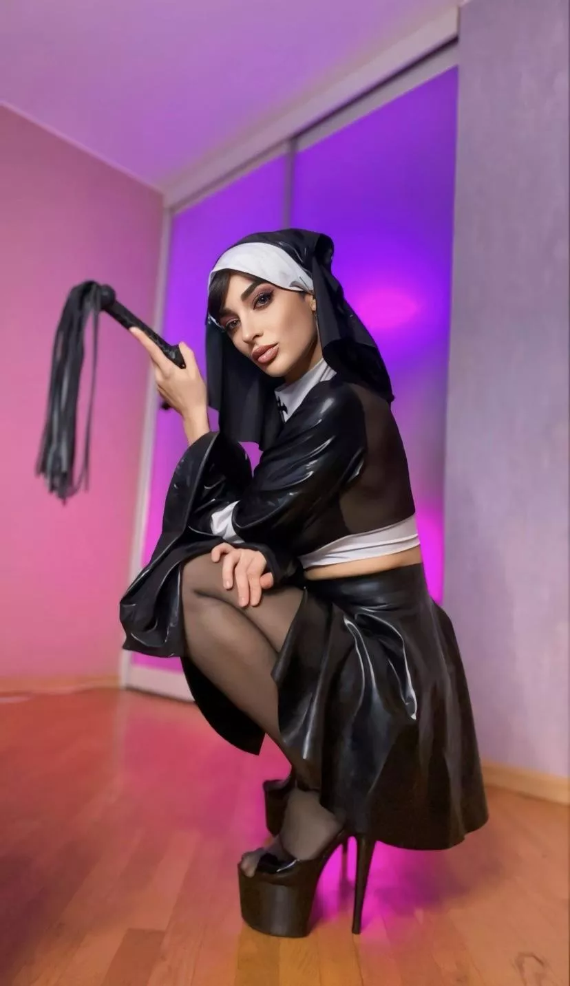 Higher heels, dirtier thoughts