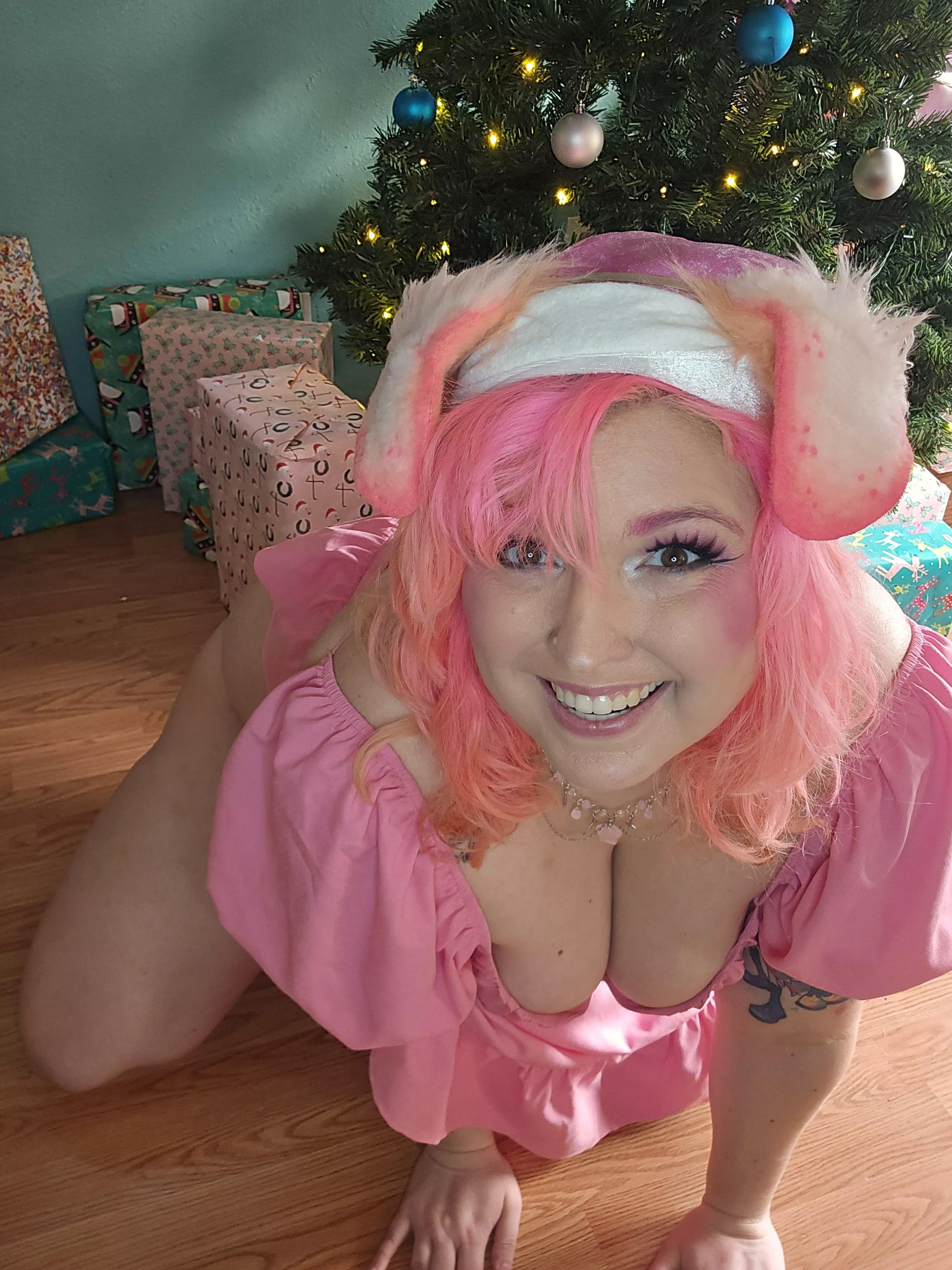 Holiday puppy in pink