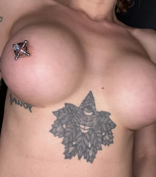 I need a clamp on my pussy too