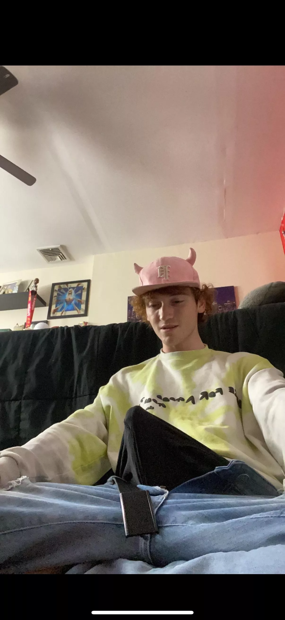 Just Chillin in my bed vibes